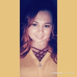 Meet your Posher, Danielle